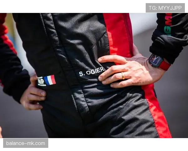 谢恩·古尔德400米自由泳再创佳绩,刷新个人赛季最佳战绩 谢恩·古尔德400米自由泳再创佳绩,刷新个人赛季最佳战绩