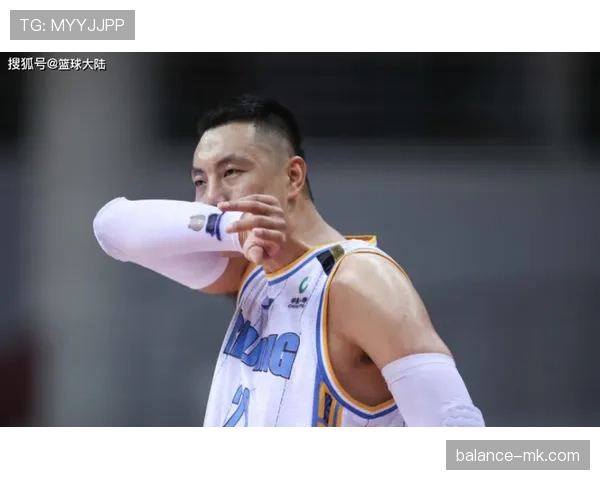 标准列日展现战术智慧，边路突破助推球队重返巅峰