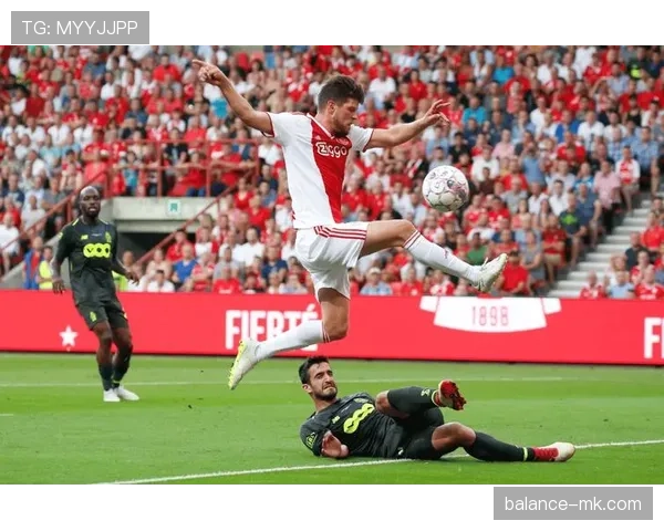 阿切尔比表现抢眼 稳固后防线助力球队获佳绩